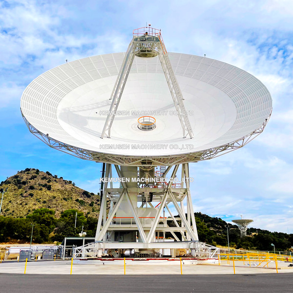  Jackscrews Are Used for Adjusting The Azimuth (horizontal) And Elevation (vertical) Angles of The Satellite Dish